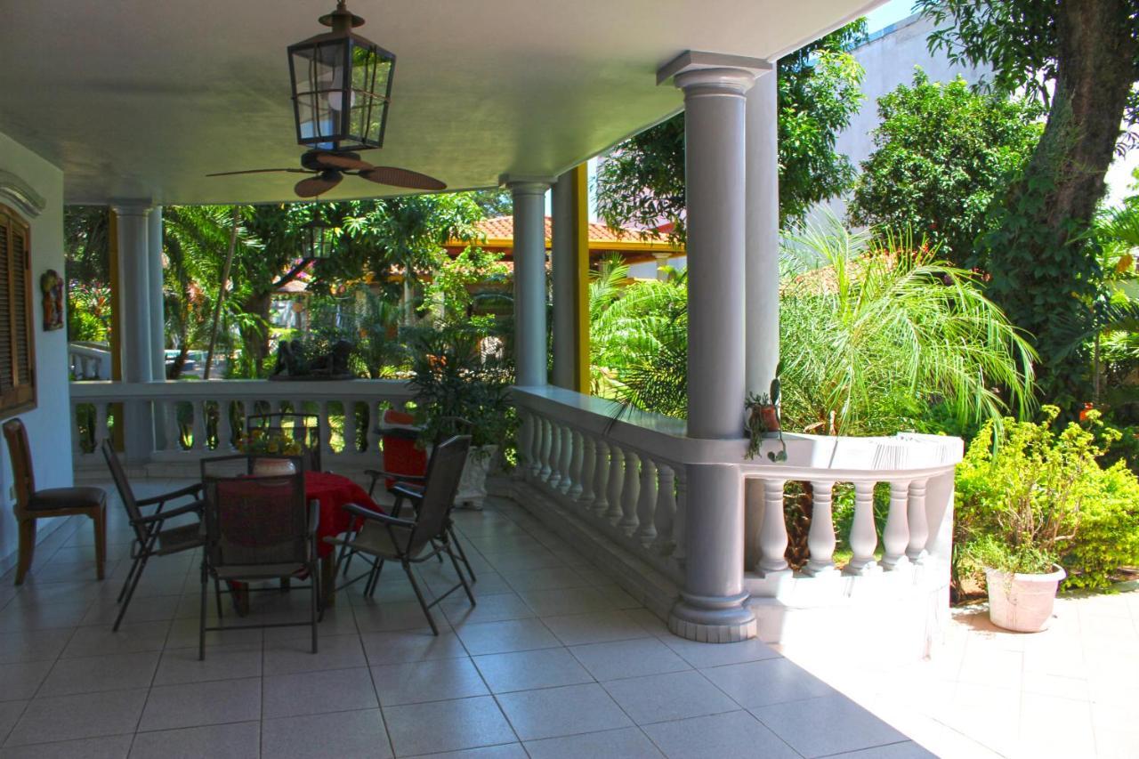 Ross Char Hotel Asuncion Exterior foto